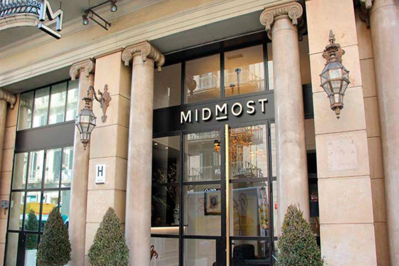 Hotel Midmost By Majestic Hotel Group Барселона Екстериор снимка
